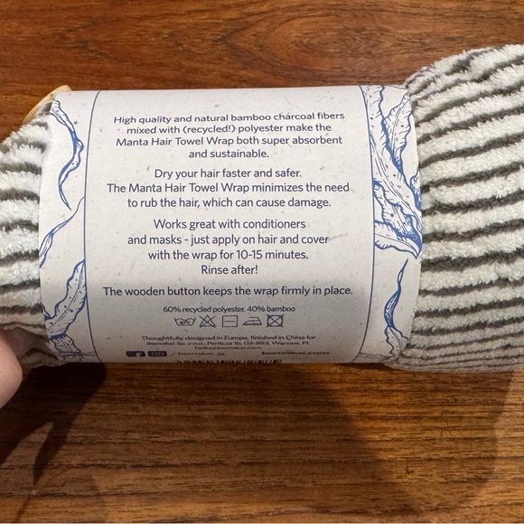 Be Makai Manta Hair Towel White & Gray Wrap - Picture 5 of 7